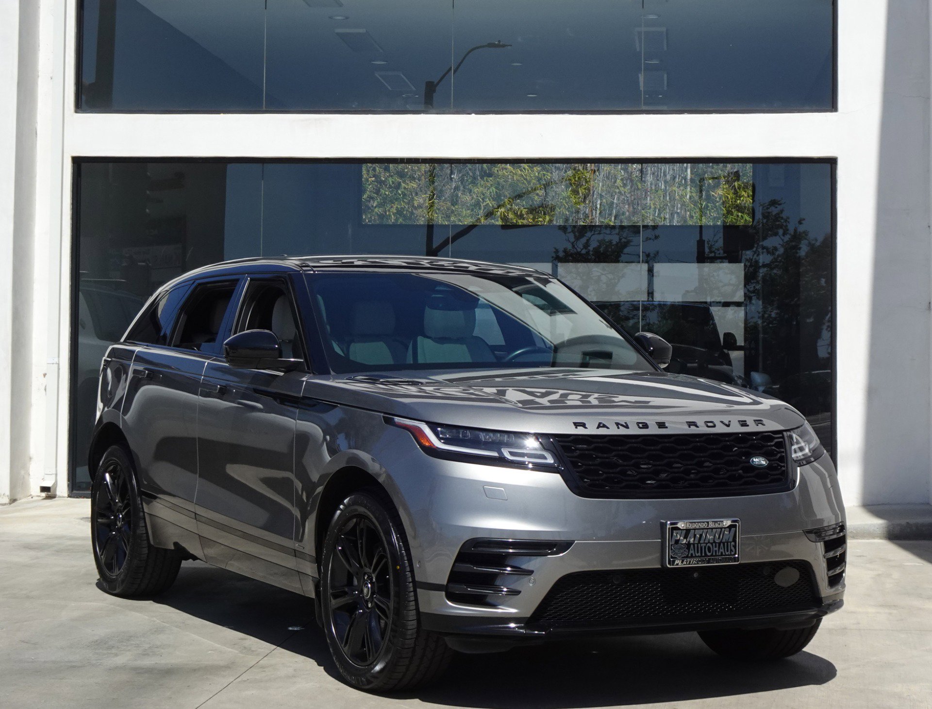 Used 2021 Land Rover Range Rover Velar R-Dynamic S AWD/4WD image 9