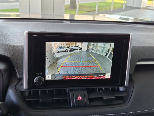 Used 2024 Toyota RAV4 XLE AWD/4WD image 23