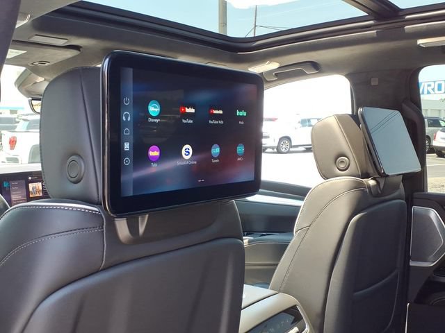 Certified 2026 Cadillac Escalade ESV V w/ LPO, ONYX Package AWD/4WD image 15