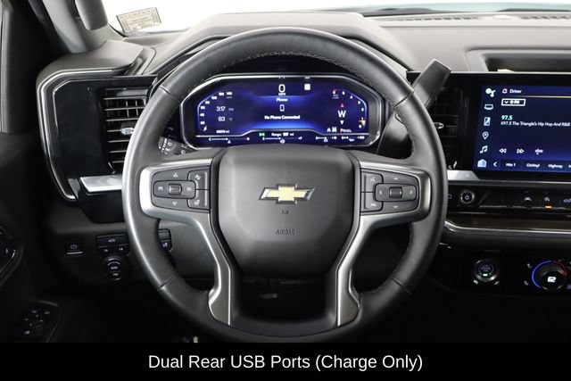 Used 2023 Chevrolet Silverado 1500 LT AWD/4WD image 7