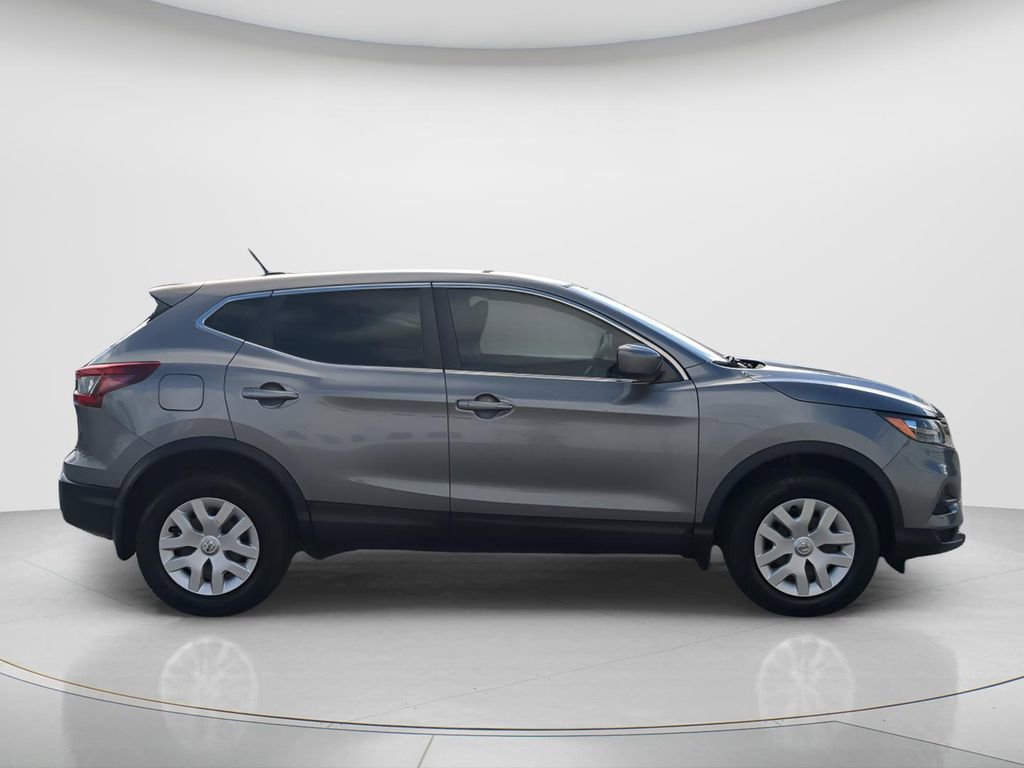 Certified 2020 Nissan Rogue Sport S image 3