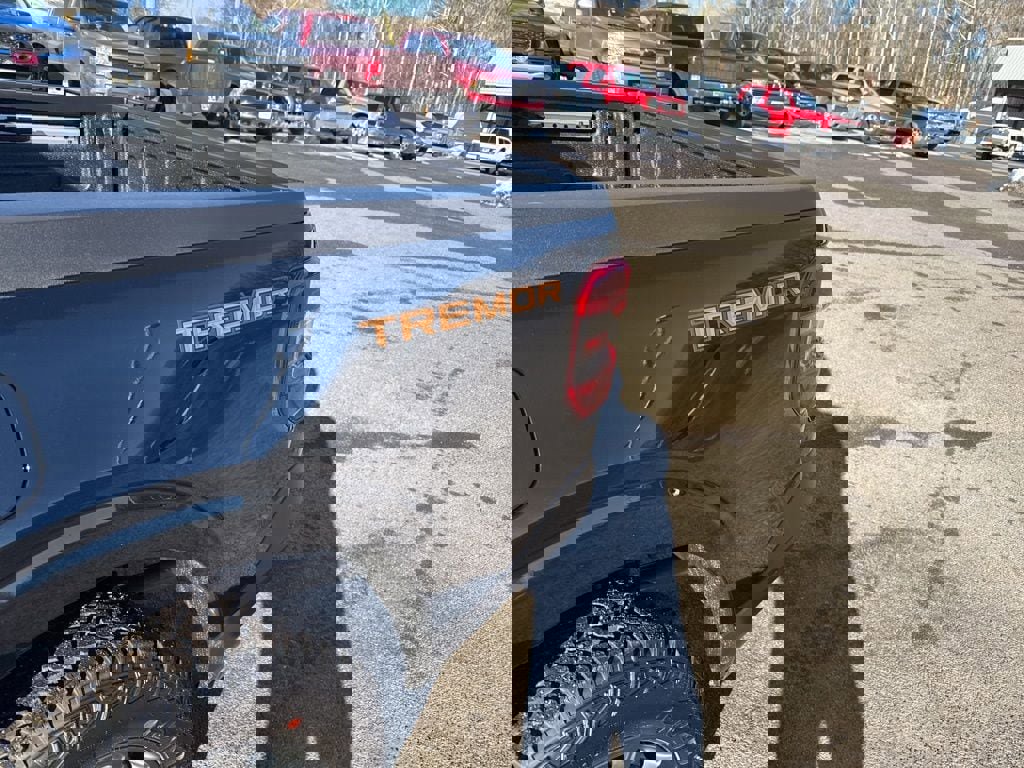 New 2026 Ford Maverick Tremor image 18