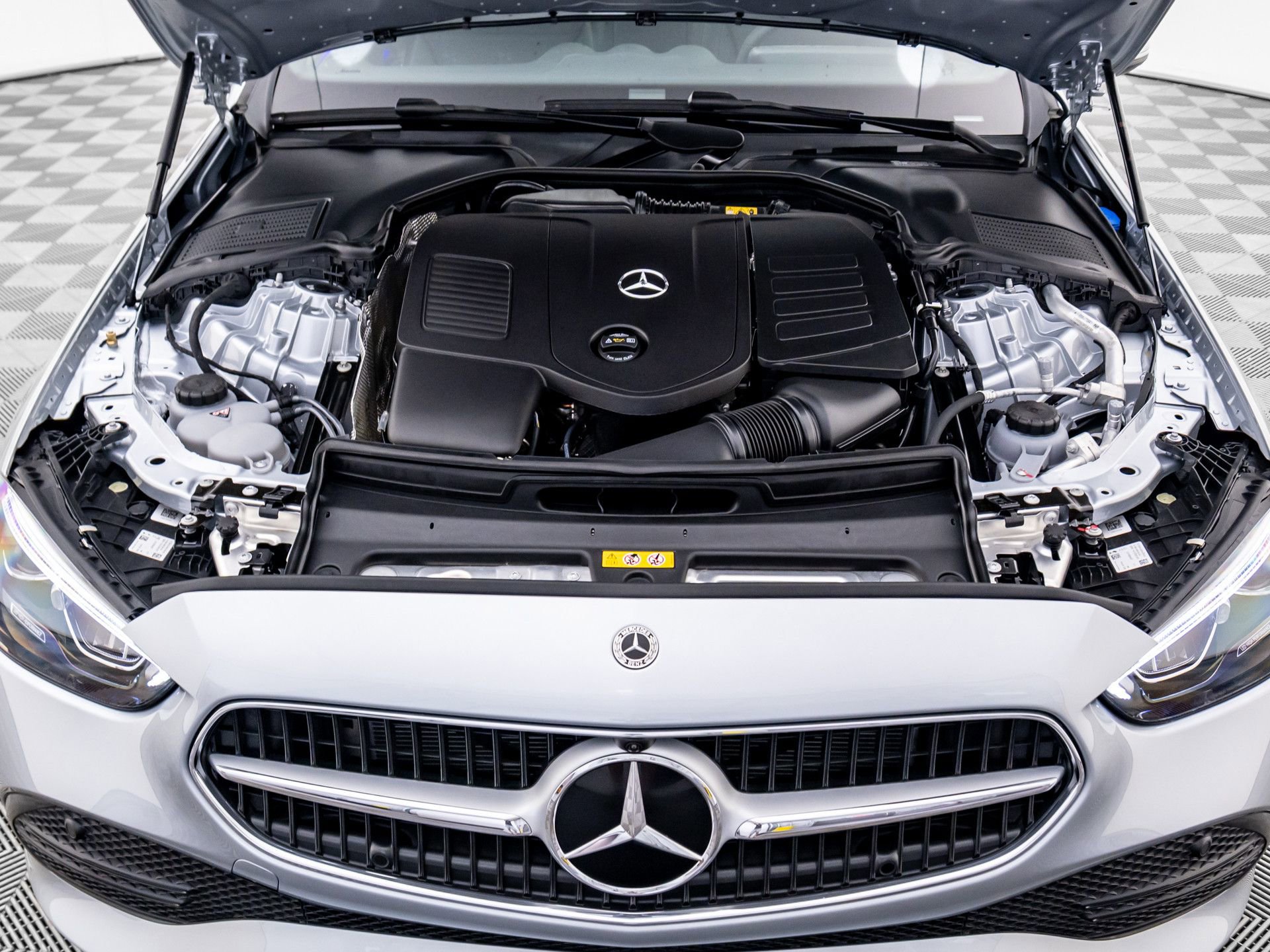 New 2025 Mercedes-Benz C 300 4MATIC Sedan image 27