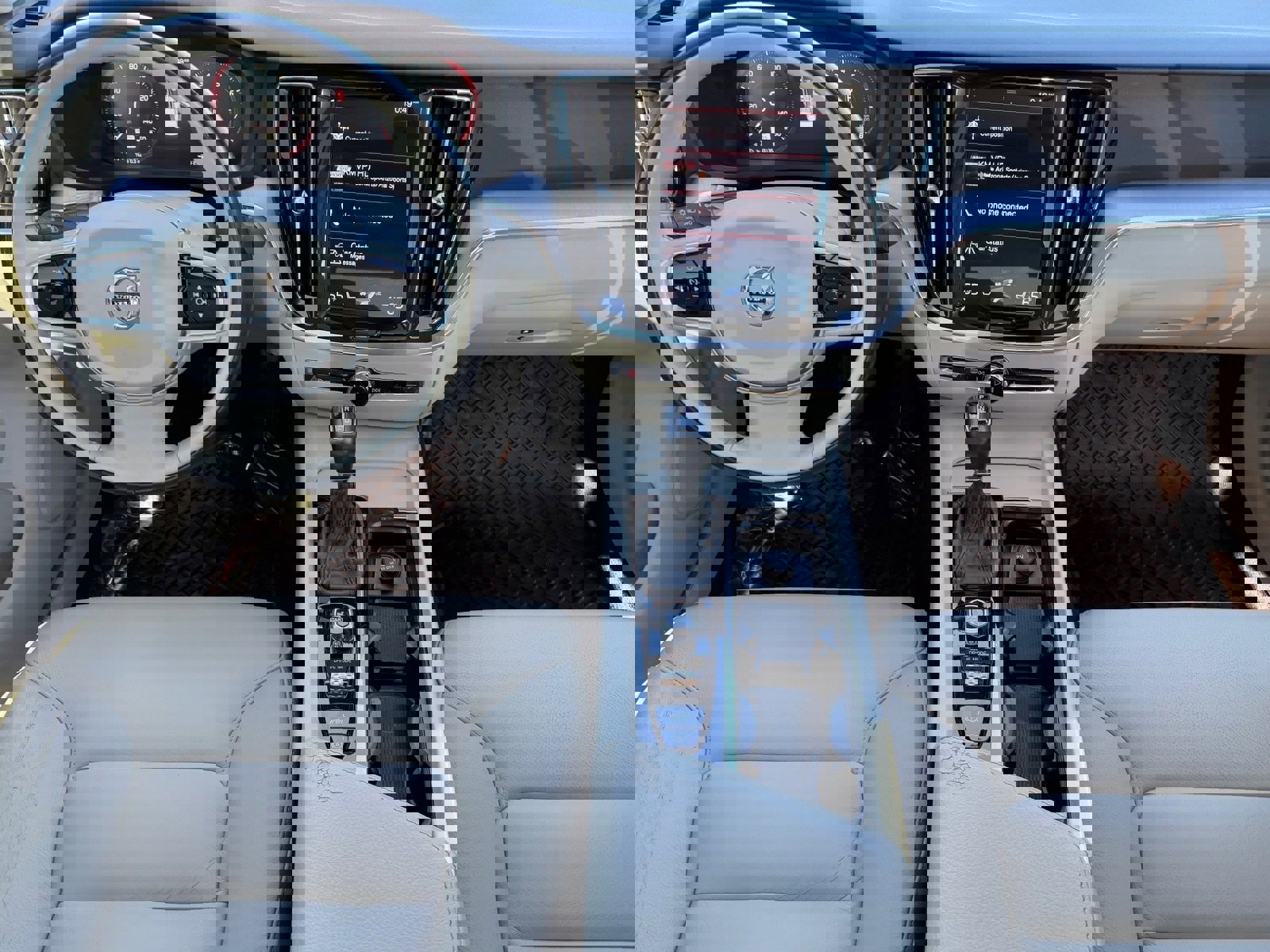 Used 2020 Volvo S60 T6 Momentum image 14