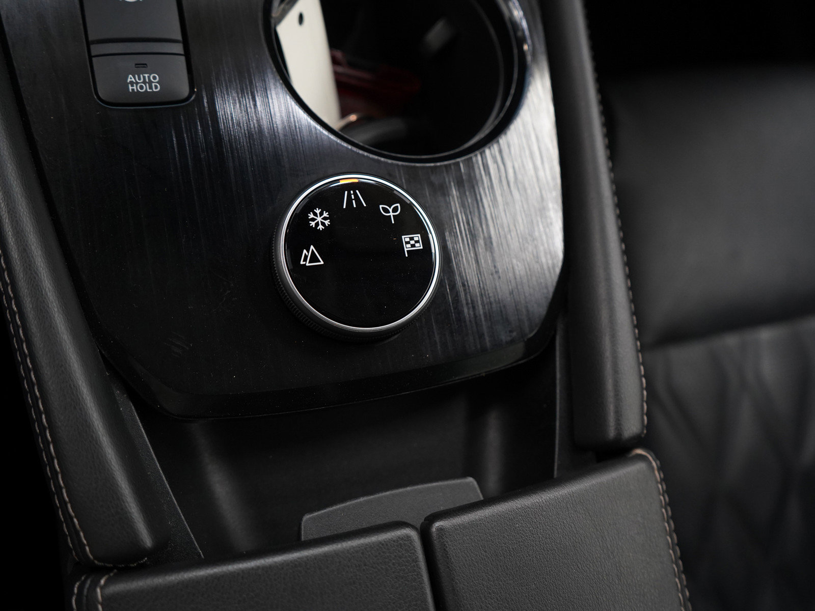 Used 2022 Nissan Rogue Platinum w/ Head-Up Display Package image 30