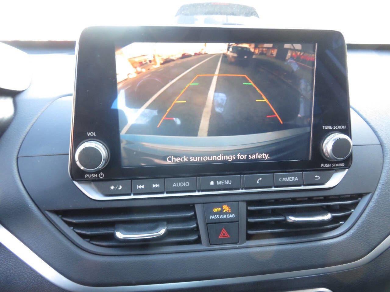 Used 2022 Nissan Altima 2.5 SV image 17