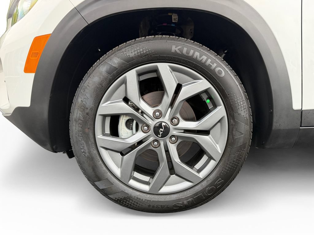 Used 2026 Kia Seltos LX FWD image 30