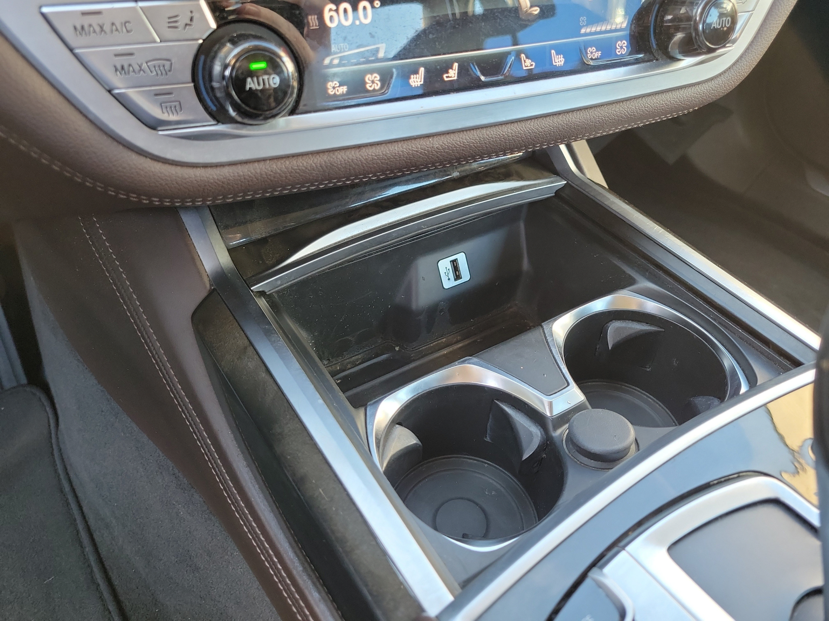 Used 2016 BMW 740i RWD image 19