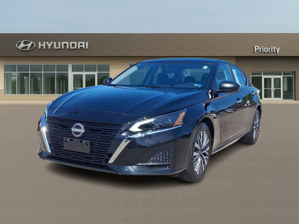Used 2025 Nissan Altima 2.5 SV