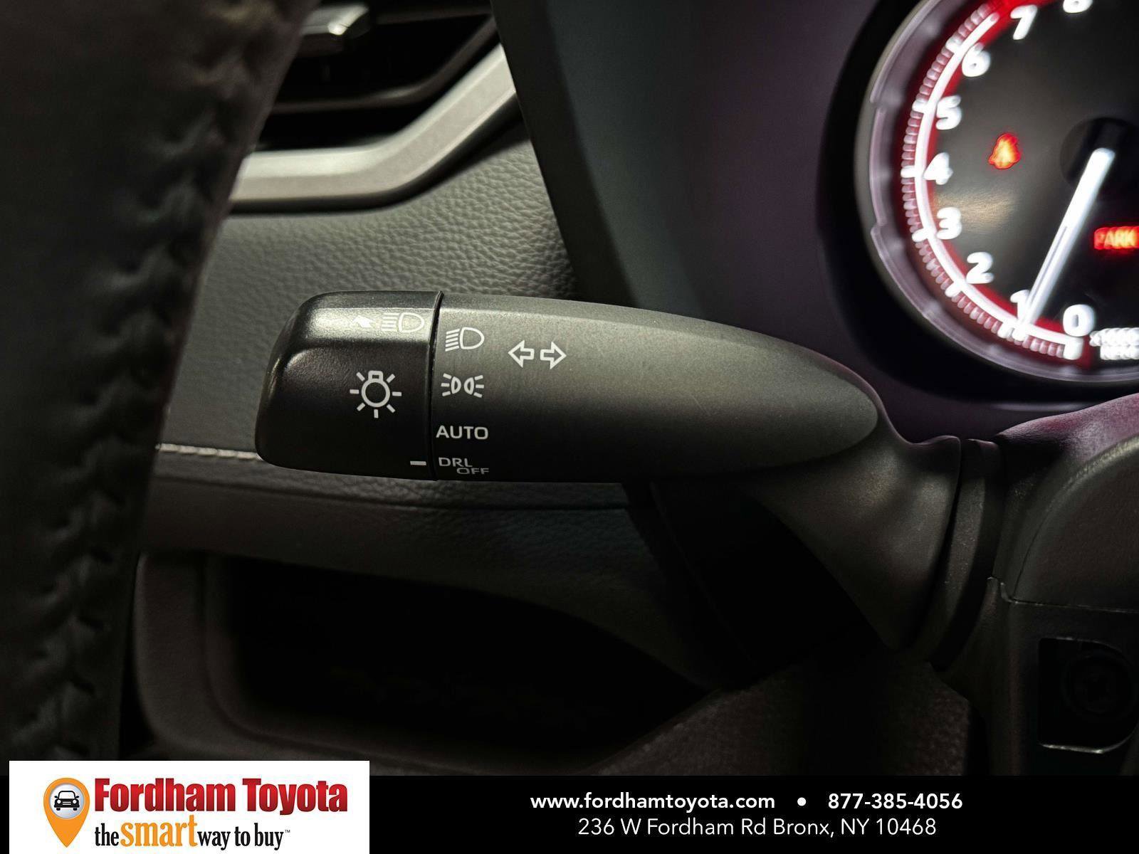 Used 2024 Toyota RAV4 XLE w/ Convenience Package image 21