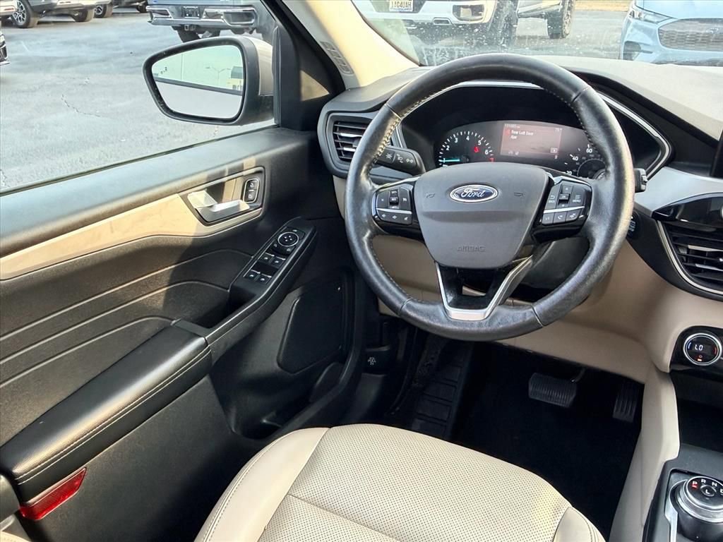 Certified 2021 Ford Escape SEL image 11