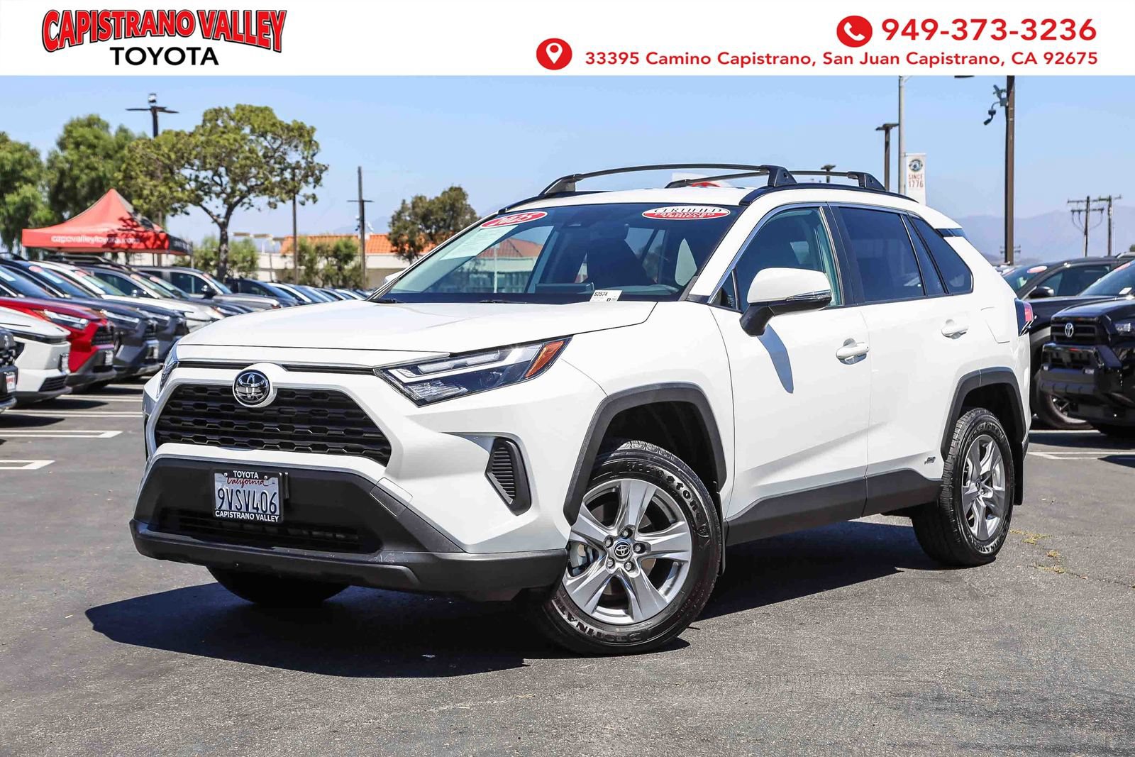 Certified 2025 Toyota RAV4 LE AWD/4WD image 1