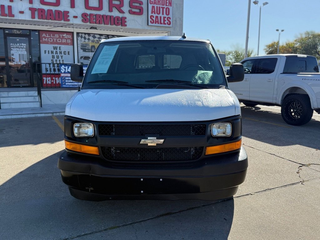 Used 2017 Chevrolet Express 2500 LS image 2
