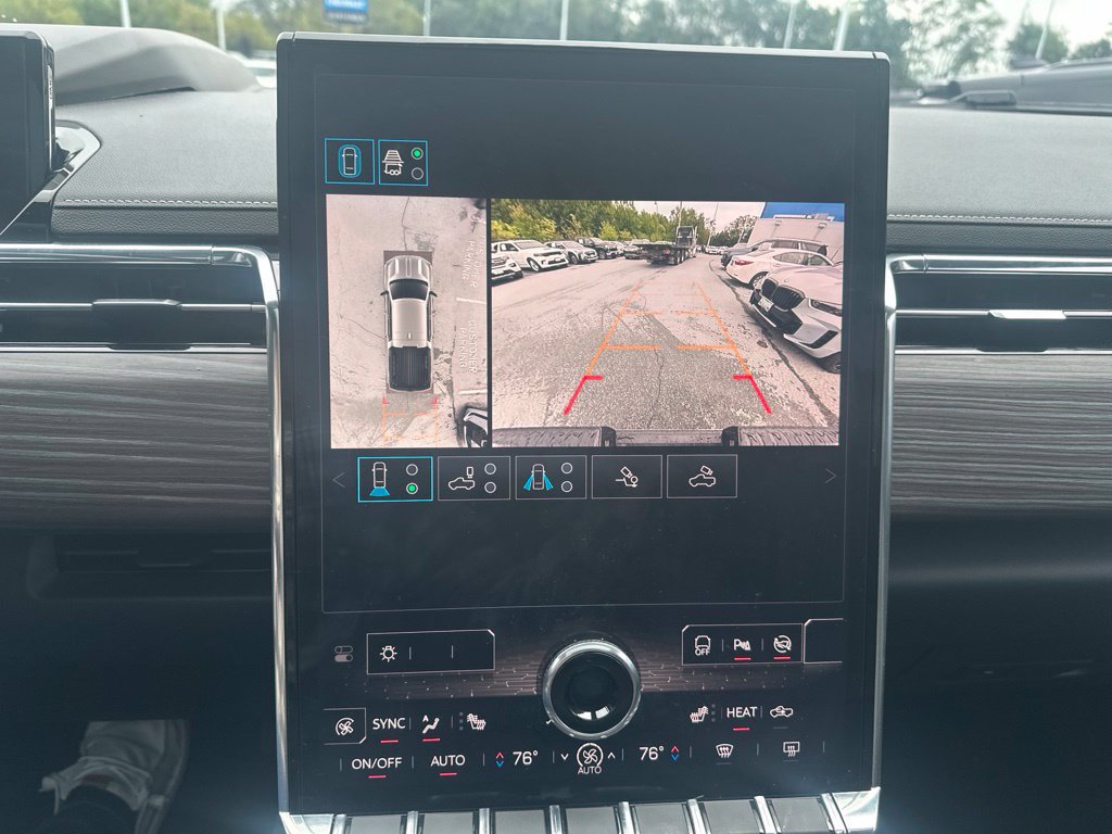Used 2024 GMC Sierra EV Denali AWD/4WD image 19