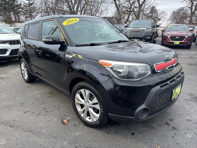 Used 2014 Kia Soul + image 2
