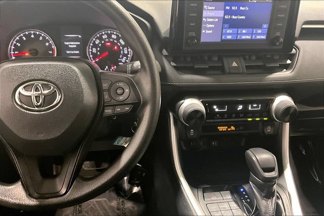 Used 2019 Toyota RAV4 LE AWD/4WD image 15