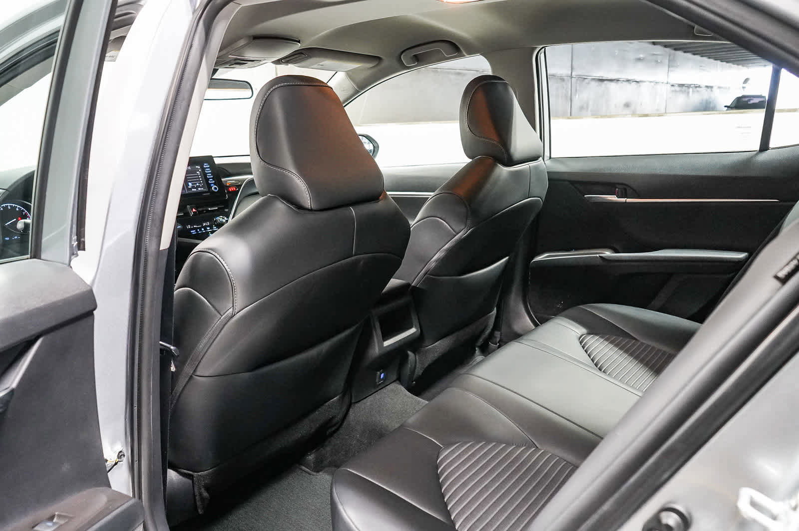 Used 2023 Toyota Camry SE w/ Protection Package (Q2) (TMS) FWD image 20