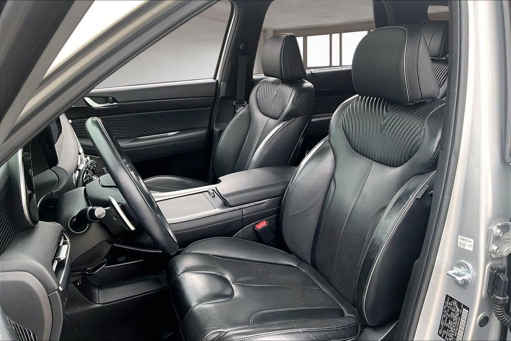 Used 2024 Hyundai Palisade Calligraphy image 21
