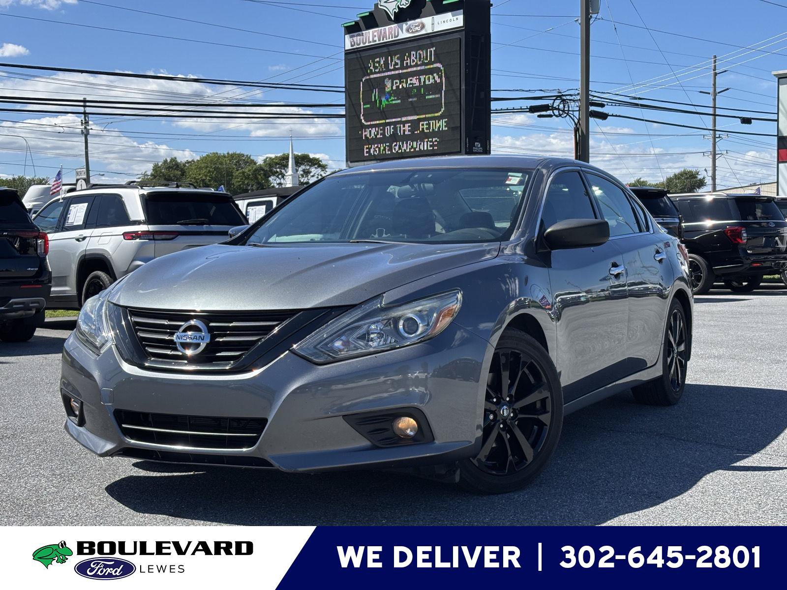 Used 2018 Nissan Altima 2.5 SR w/ SR Midnight Edition FWD image 1