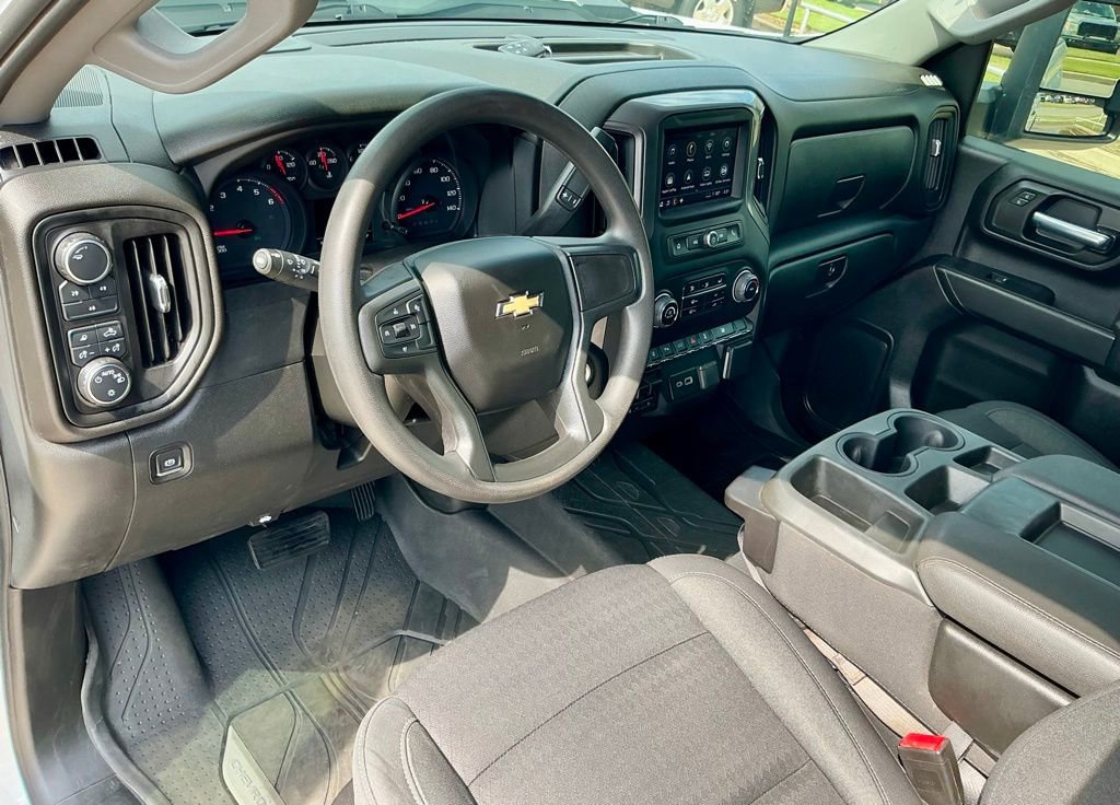 Used 2024 Chevrolet Silverado 2500 Custom w/ Custom Value Package image 35