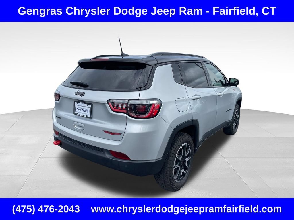 Certified 2025 Jeep Compass Trailhawk w/ Sun & Sound Group AWD/4WD image 7