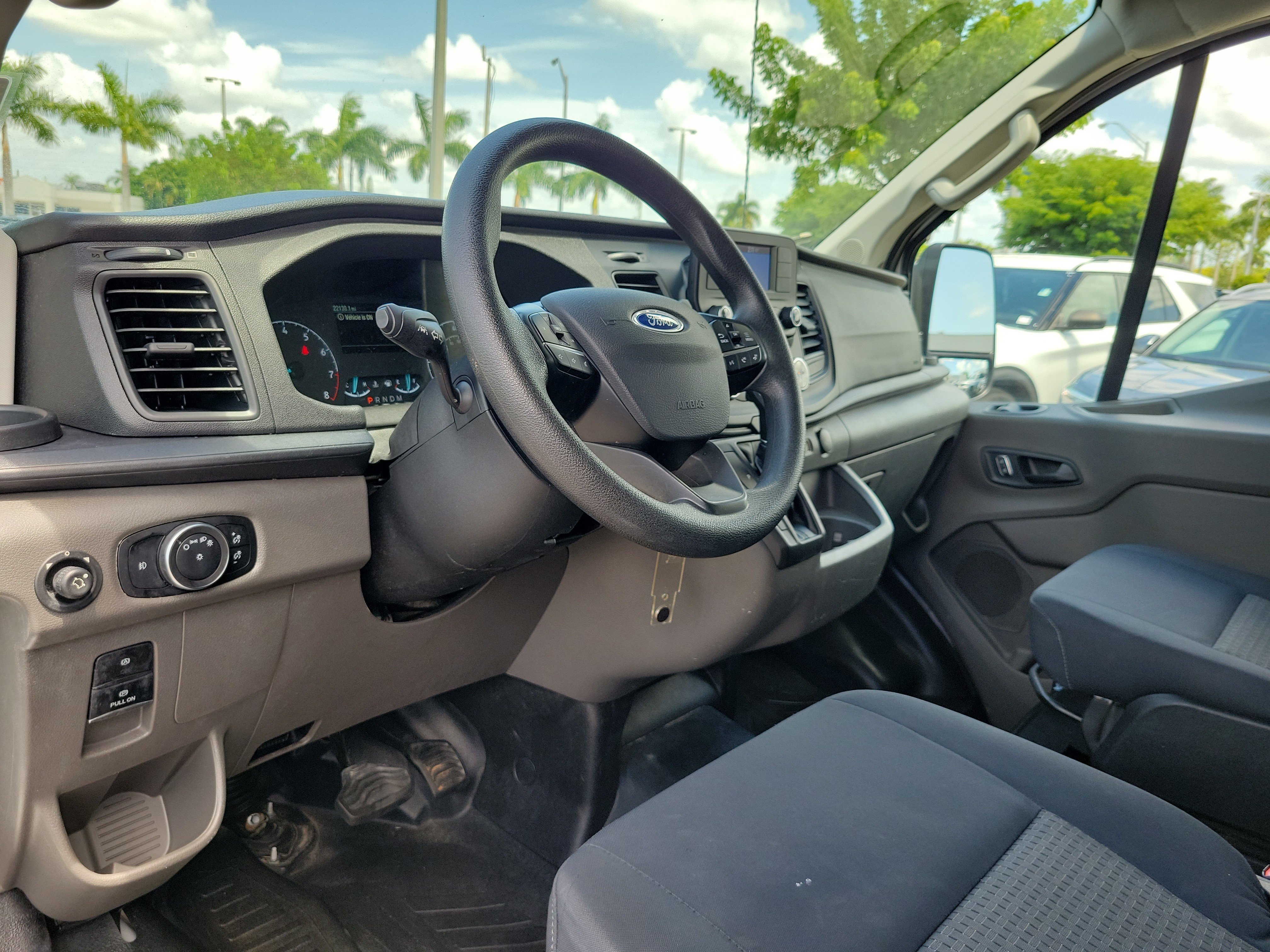 Used 2024 Ford Transit 250 Low Roof w/ Exterior Upgrade Package RWD image 9