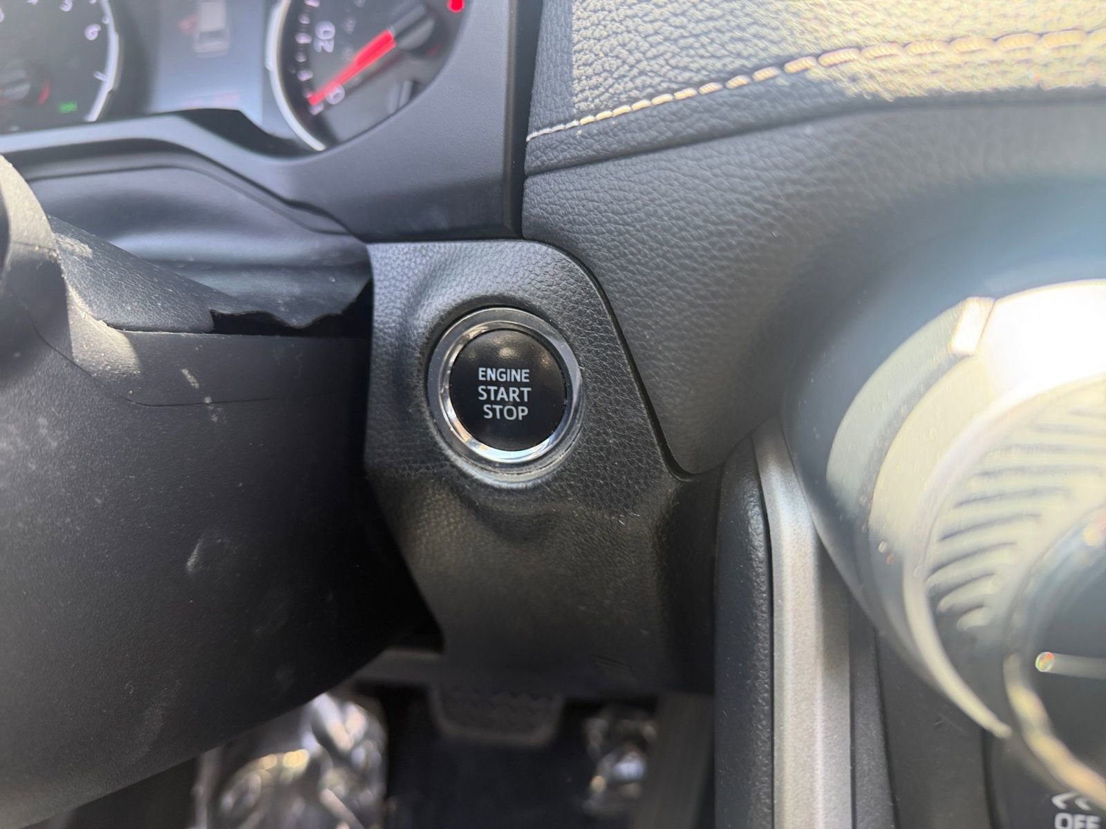 Certified 2021 Toyota RAV4 XLE FWD image 19