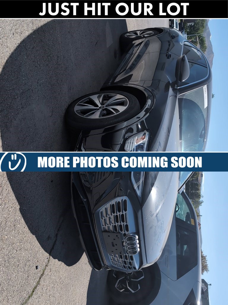 Used 2024 Audi Q8 e-tron Premium AWD/4WD image 4