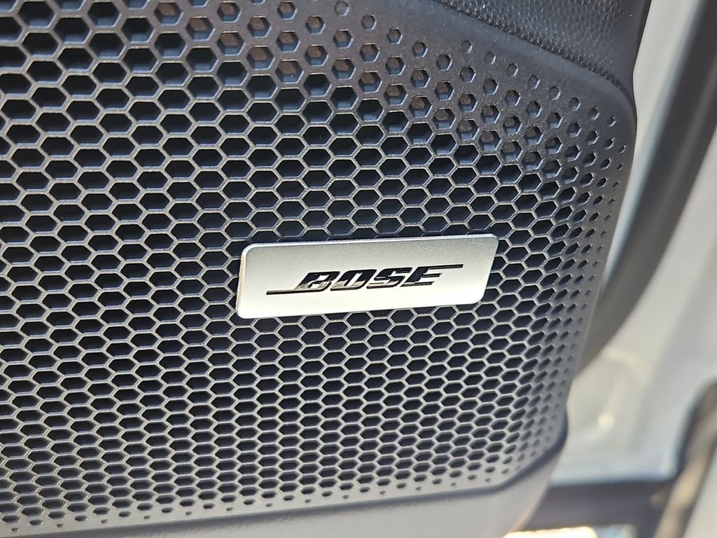Certified 2025 Porsche Macan 4 Electric AWD/4WD image 22