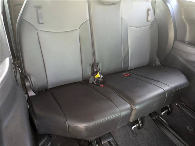 Used 2021 Toyota Sienna XSE w/ XSE Plus Package FWD image 21