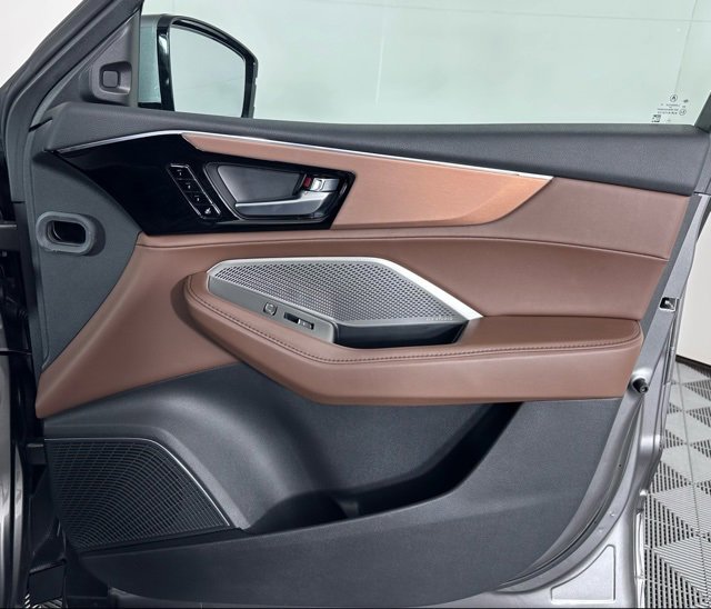 Certified 2024 Acura MDX SH-AWD w/ Technology Package image 32