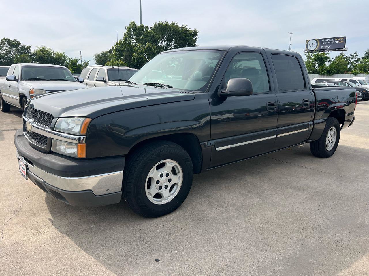 Used 2004 Chevrolet Silverado 1500 LS RWD image 3