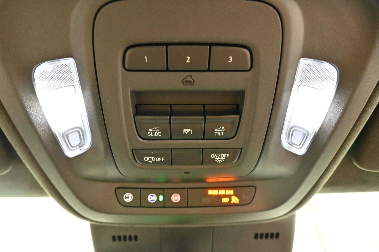 Certified 2025 Cadillac CT5 V w/ Platinum Package AWD/4WD image 29