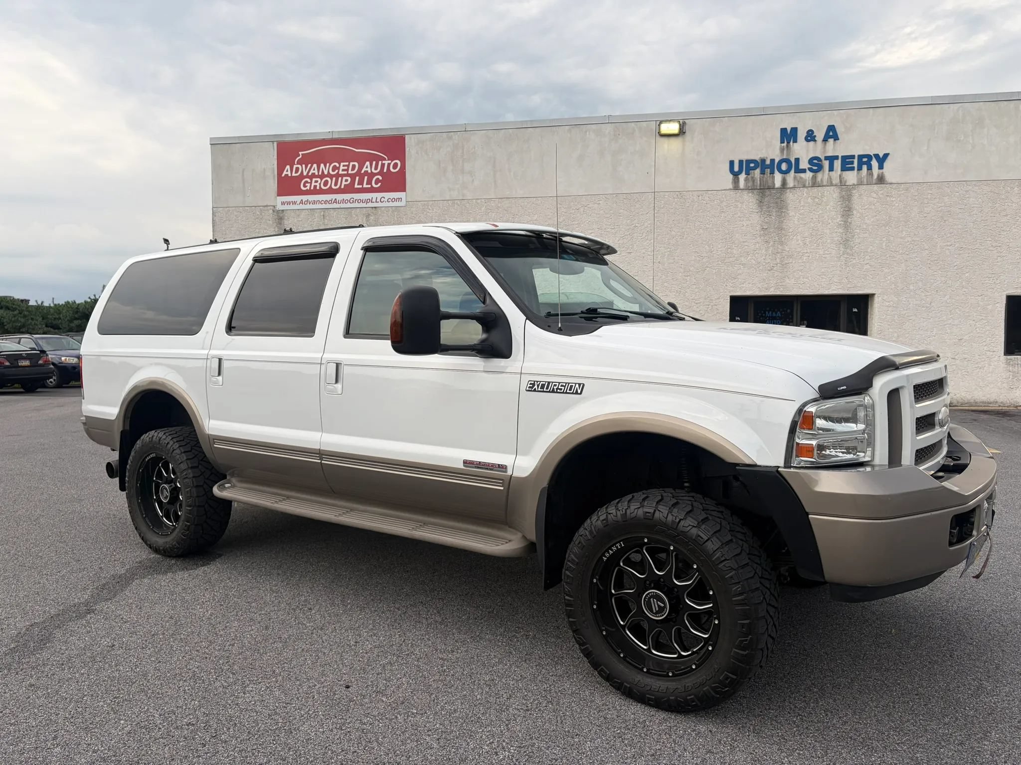 Used 2005 Ford Excursion Eddie Bauer AWD/4WD image 11