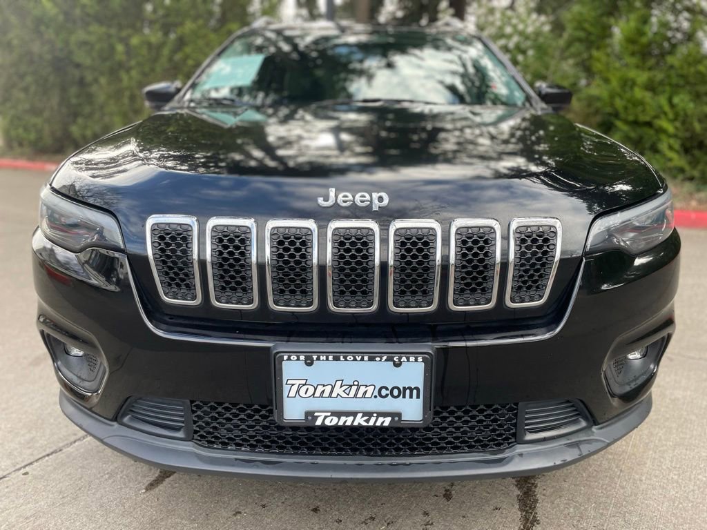 Used 2019 Jeep Cherokee Latitude Plus w/ Comfort/Convenience Group image 9