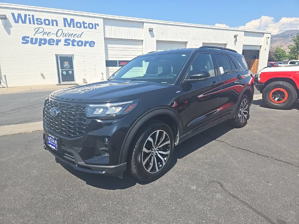 Used 2025 Ford Explorer ST-Line