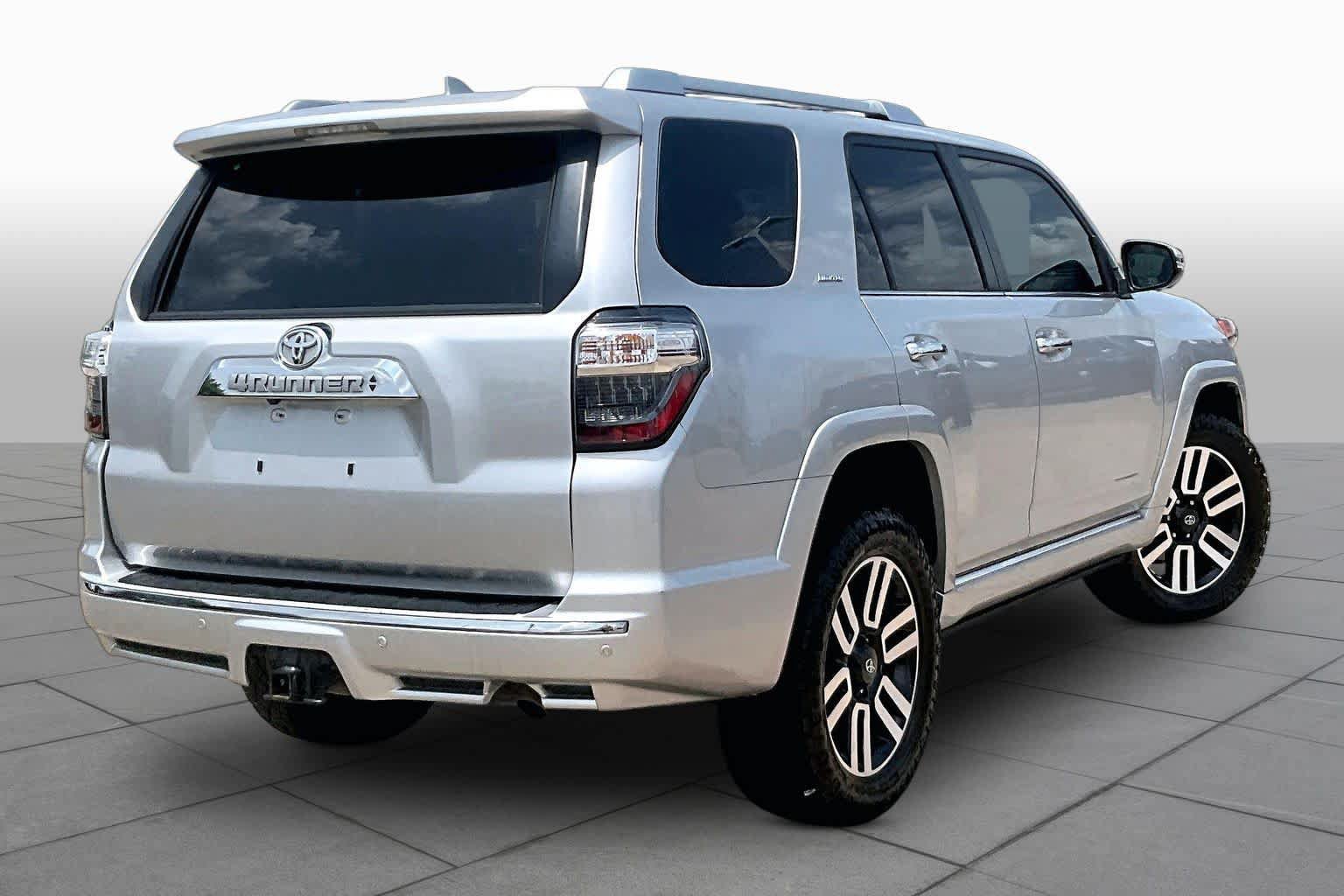 Used 2023 Toyota 4Runner Limited AWD/4WD image 13