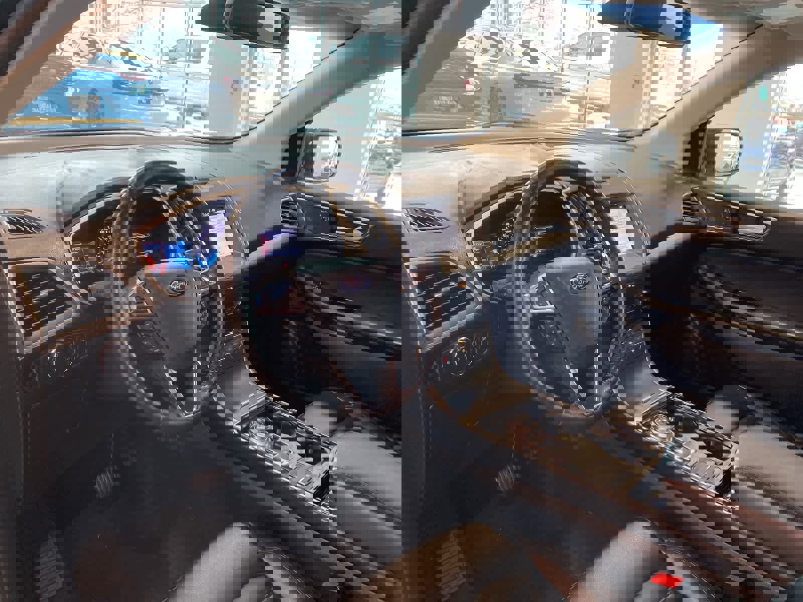 Used 2019 Ford Edge SEL w/ Equipment Group 201A image 10