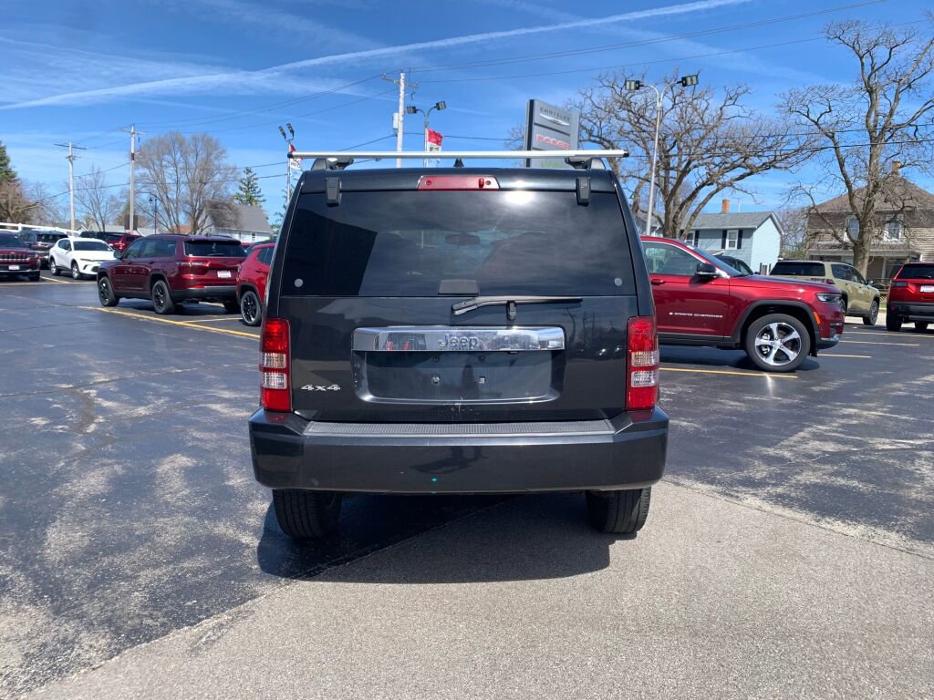 Used 2012 Jeep Liberty Sport image 6