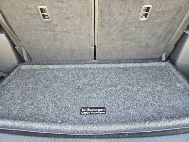 Used 2025 Volkswagen Atlas SE FWD image 30