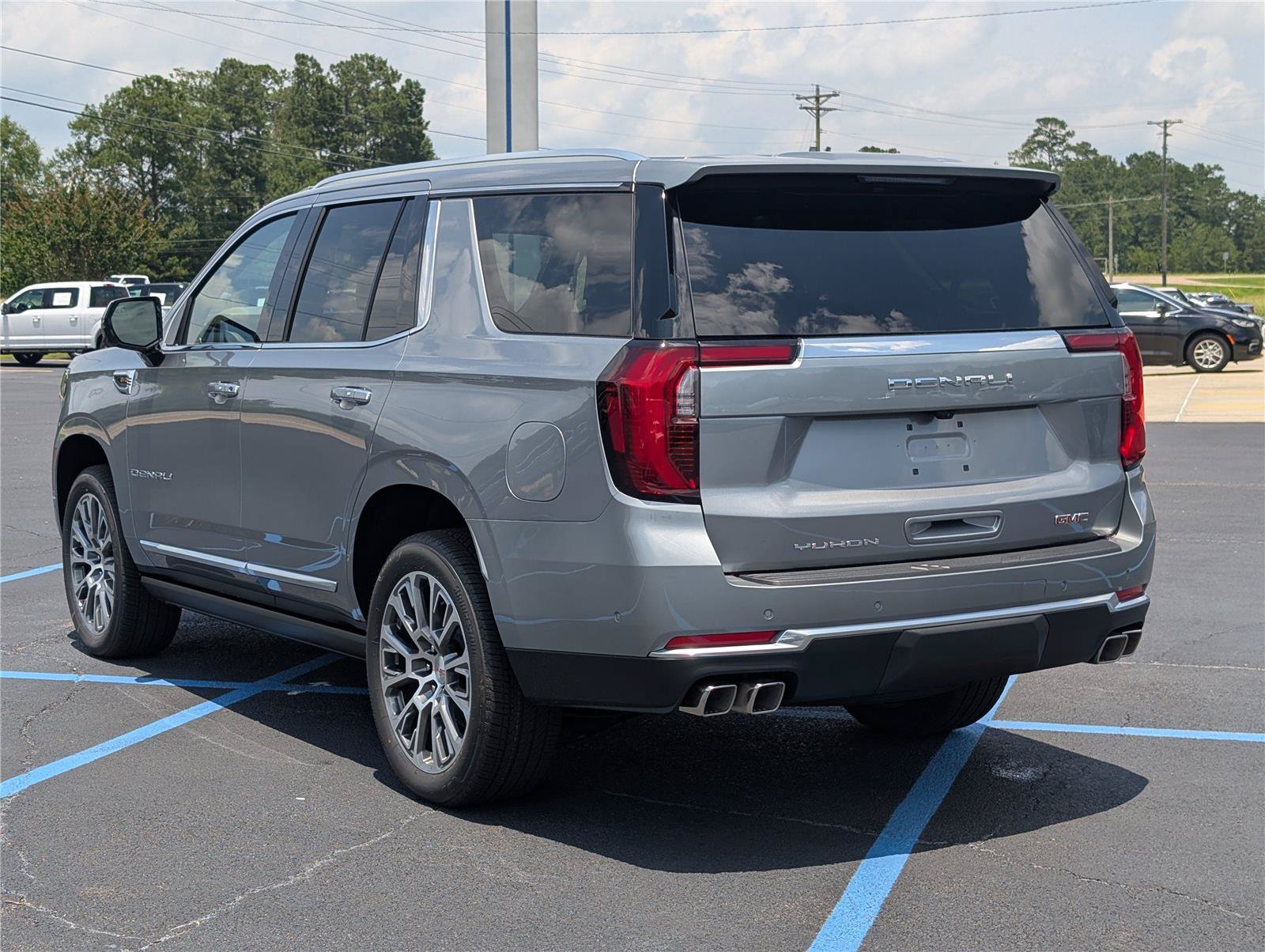 New 2026 GMC Yukon Denali w/ Sun & Power Step Package RWD image 28