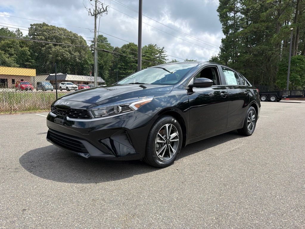 Certified 2024 Kia Forte LXS FWD image 2