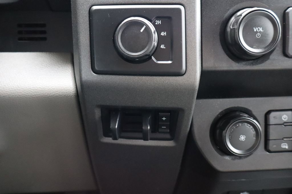 Used 2020 Ford F350 XL w/ Power Equipment Group AWD/4WD image 30