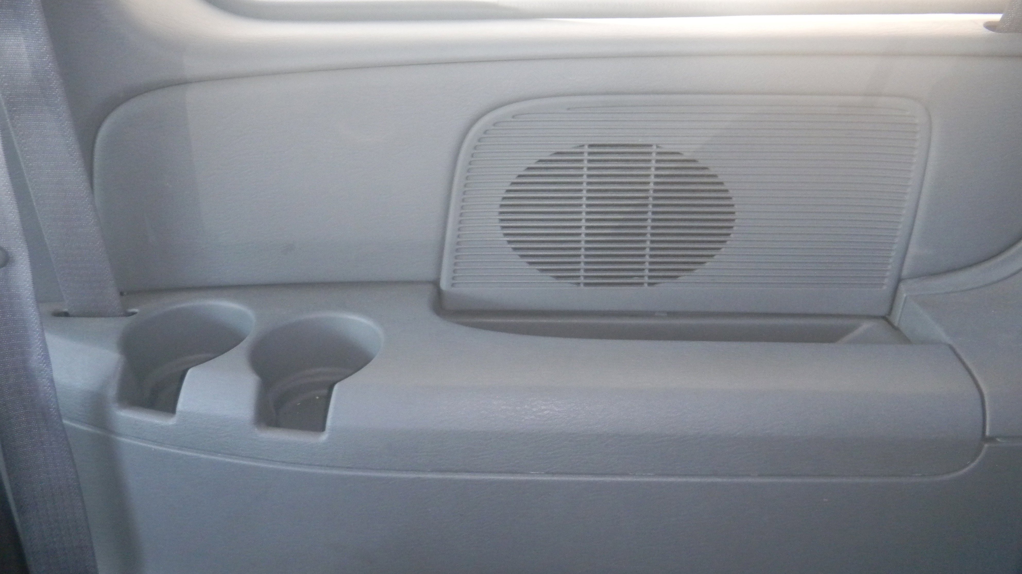 Used 2006 Dodge Grand Caravan SXT image 26