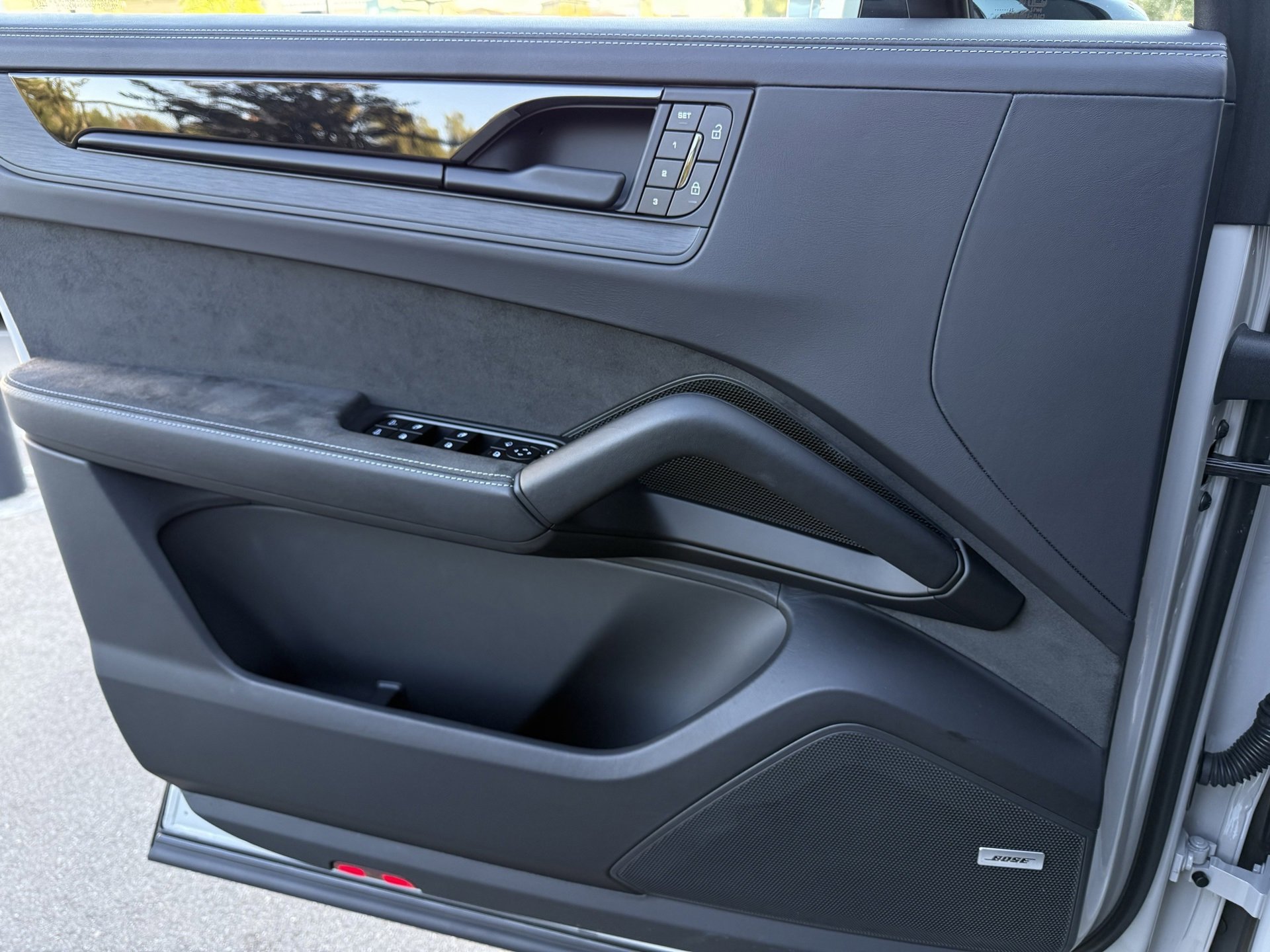 Used 2025 Porsche Cayenne GTS image 26