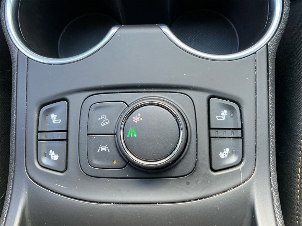 Used 2020 GMC Terrain SLE w/ Driver Convenience Package image 30