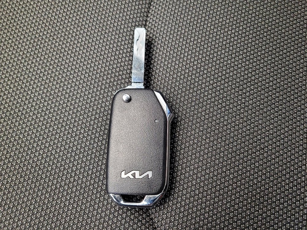 Used 2023 Kia Forte LXS image 32