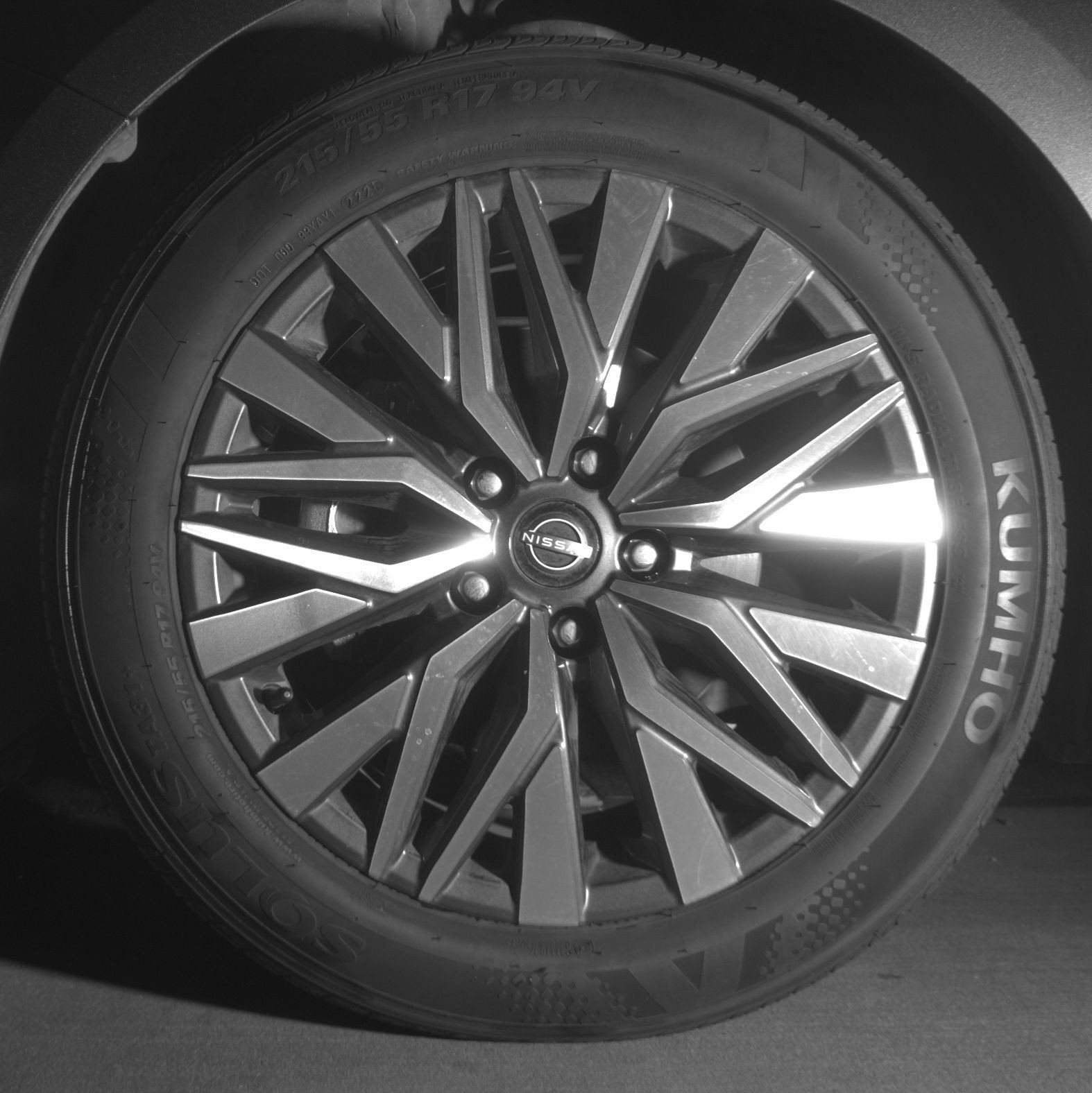 Used 2025 Nissan Altima 2.5 SV FWD image 14