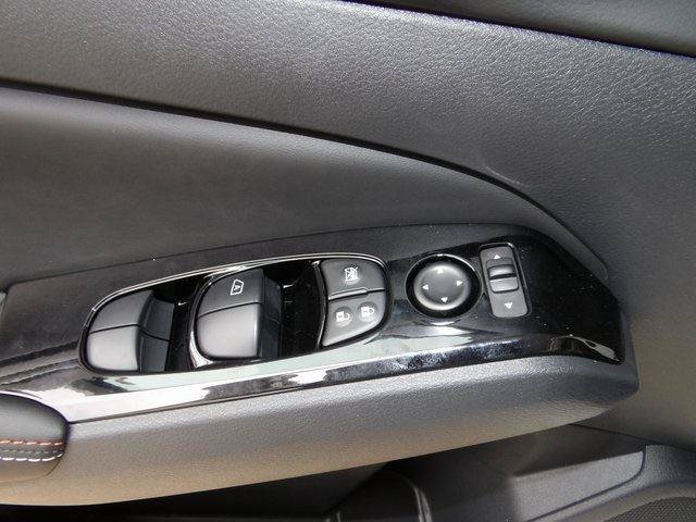 Used 2025 Nissan Altima 2.5 SR w/ SR Premium Package FWD image 21