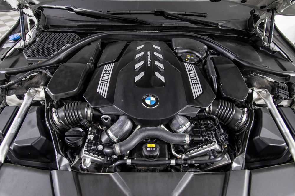 Used 2021 BMW 750i xDrive w/ M Sport Package AWD/4WD image 45